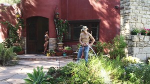 Real Wife Stories: American Kaylani Lei pussy licking