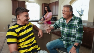 Brazzers: Trimmed pussy Stepson's Want